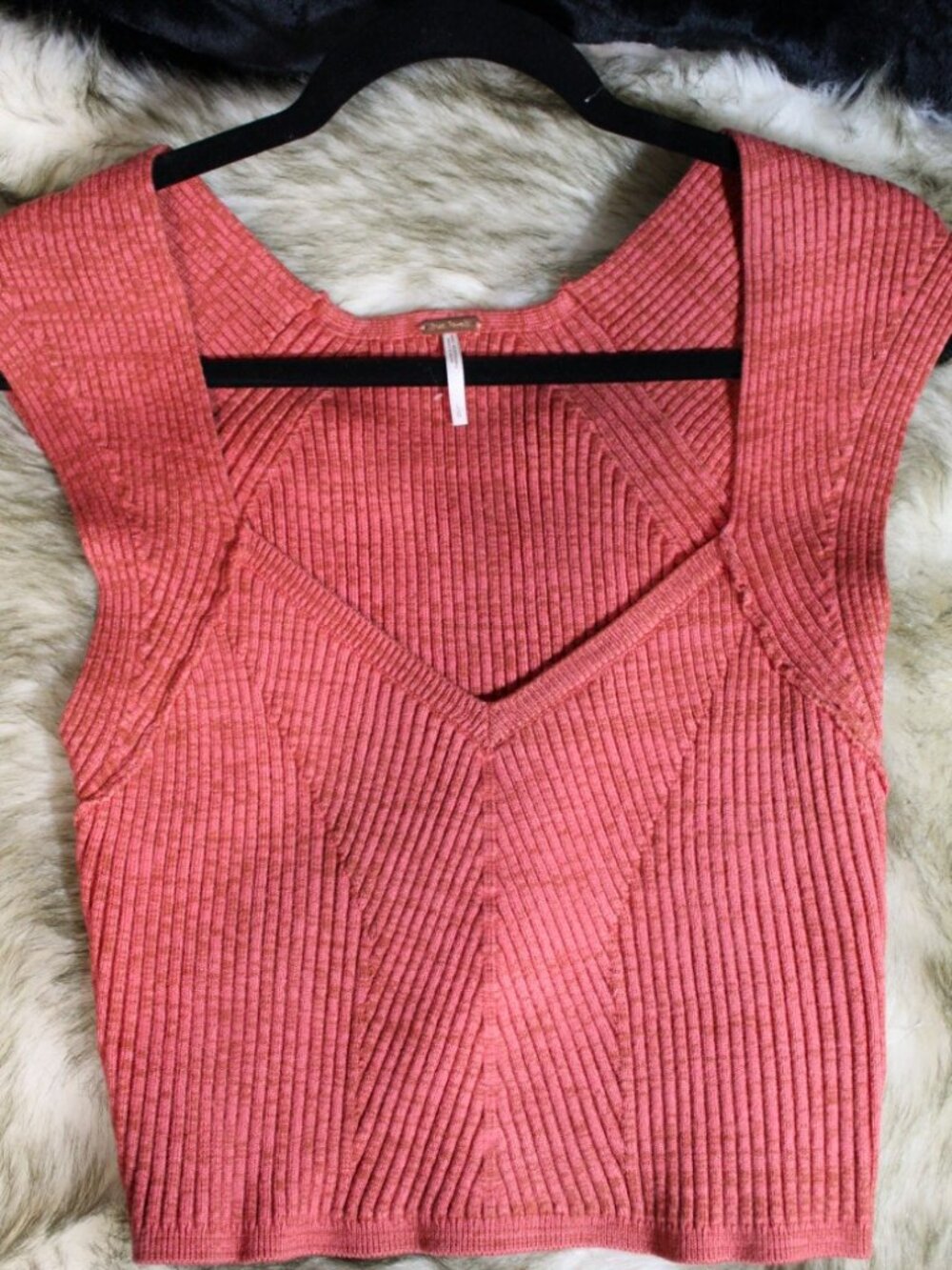 Free People Ribbed Knit Cropped Sweater Tank – Spiced Rose (Size L)